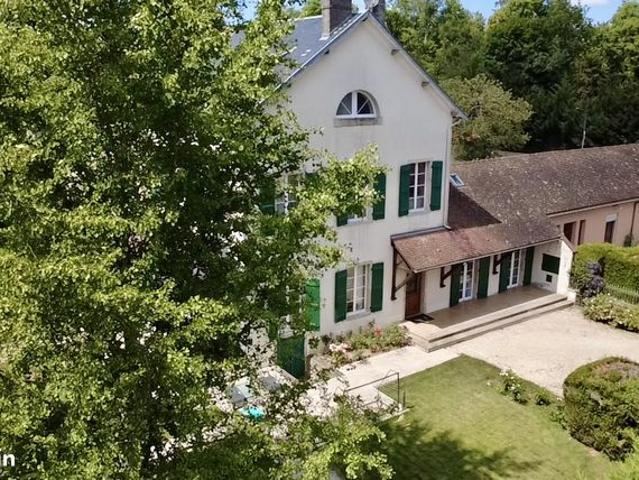 Propriété 6 pièces 215 m²