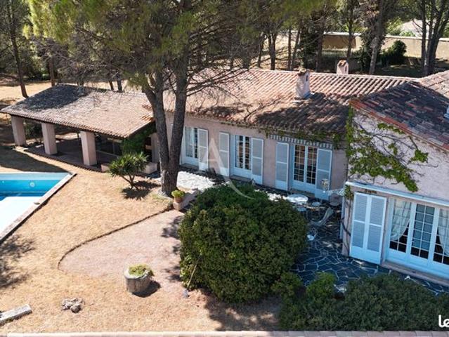 Propriété 6 pièces 215 m²