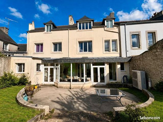 Propriété 6 pièces 216 m²