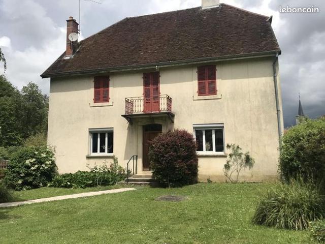 Propriété 6 pièces 216 m²