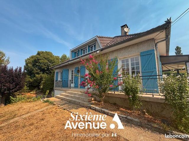 Propriété 6 pièces 216 m²