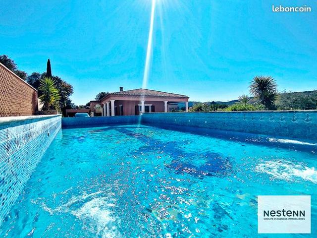 Propriété 6 pièces 218 m²
