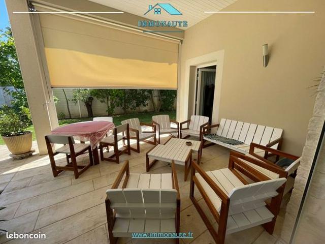 Propriété 6 pièces 218 m²