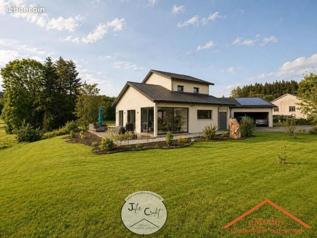Propriété 6 pièces 210 m²