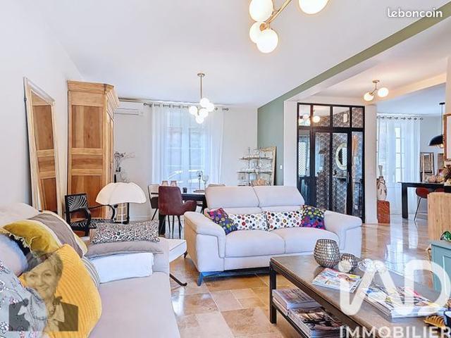 Propriété 6 pièces 210 m²