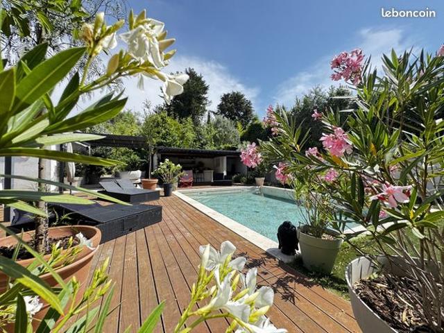 Propriété 6 pièces 210 m²