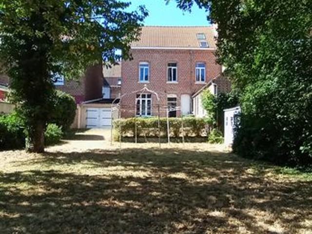 Propriété 6 pièces 210 m²