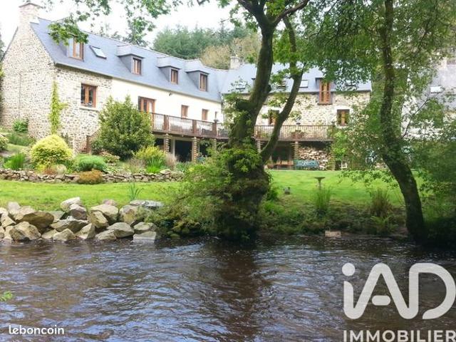 Propriété 6 pièces 211 m²