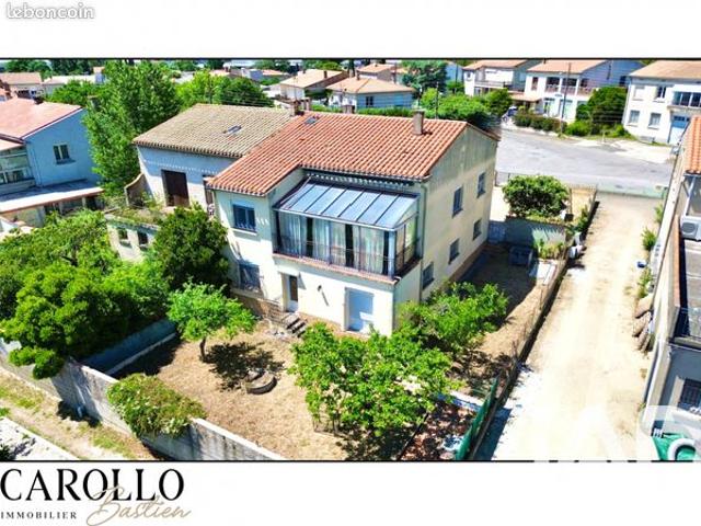 Propriété 6 pièces 211 m²