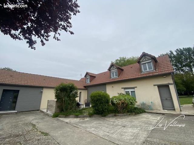 Propriété 6 pièces 211 m²