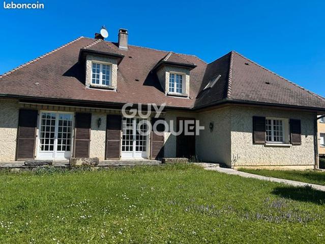Propriété 6 pièces 212 m²