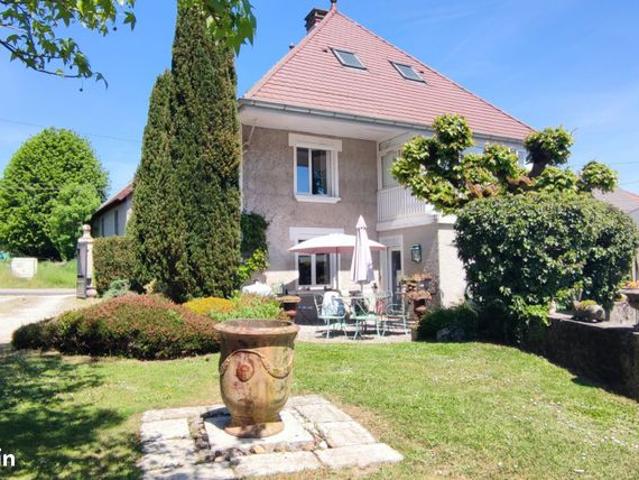 Propriété 6 pièces 224 m²
