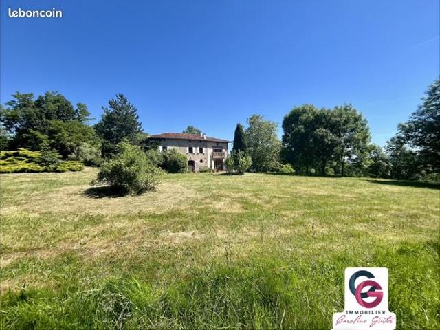 Propriété 6 pièces 224 m²