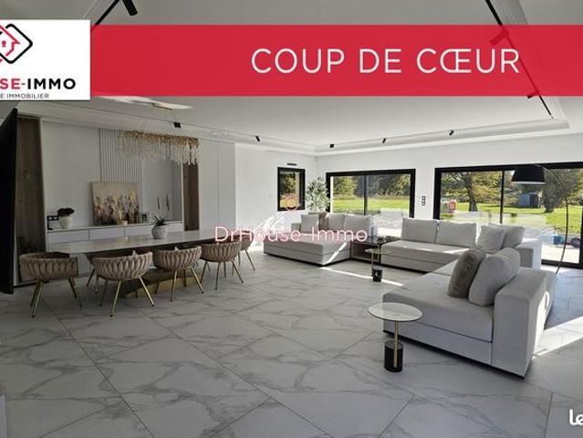 Propriété 6 pièces 224 m²