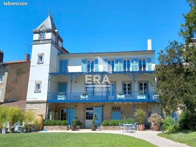 Propriété 6 pièces 225 m²