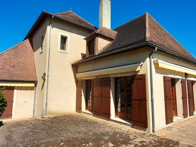 Propriété 6 pièces 227 m²