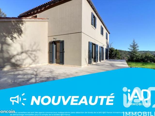 Propriété 6 pièces 227 m²