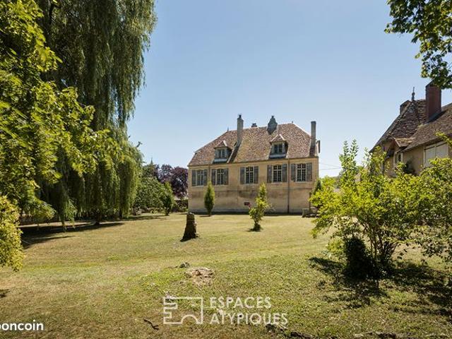 Propriété 6 pièces 229 m²