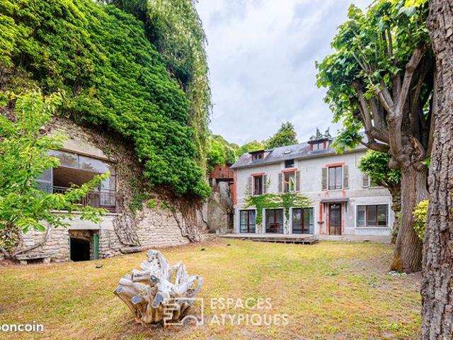 Propriété 6 pièces 220 m²