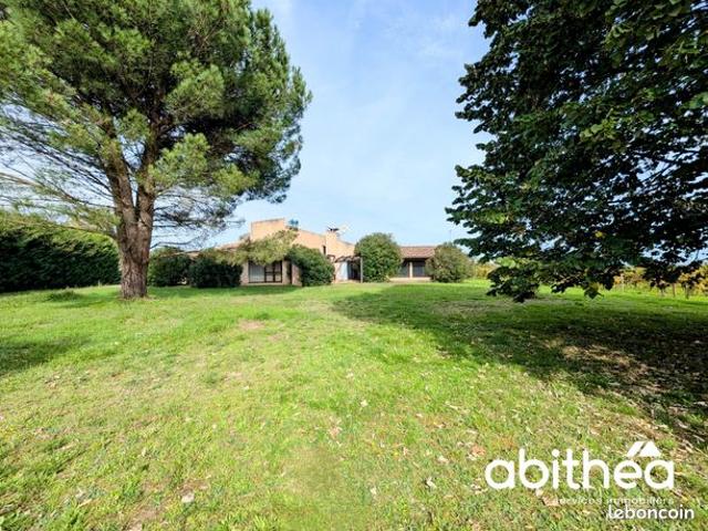 Propriété 6 pièces 220 m²