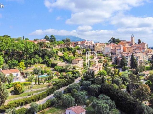 Propriété 6 pièces 220 m²