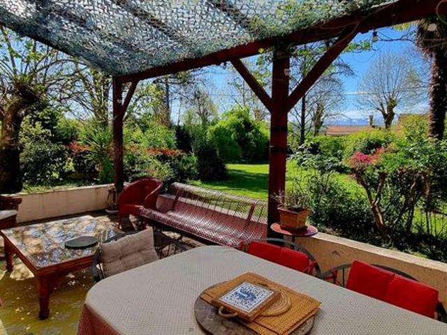 Propriété 6 pièces 220 m²