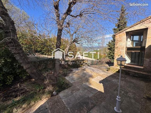 Propriété 6 pièces 220 m²