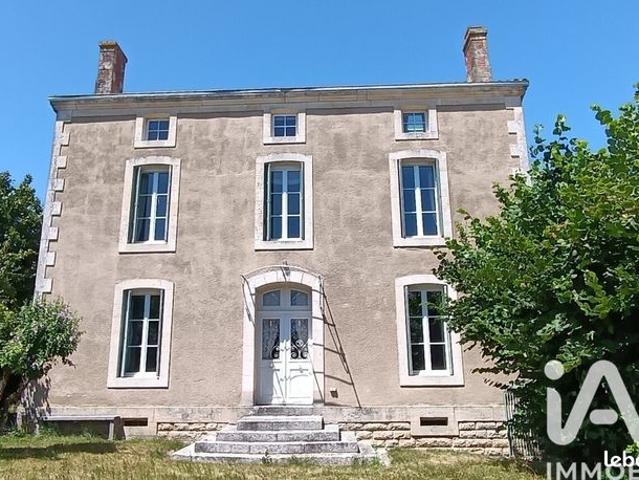 Propriété 6 pièces 220 m²