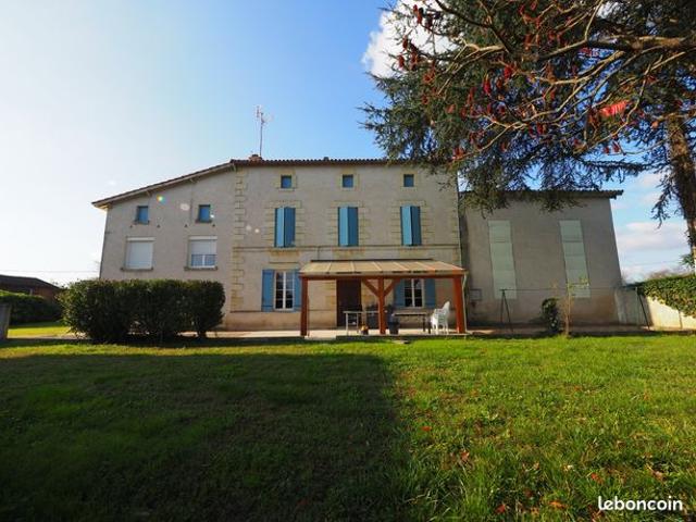 Propriété 6 pièces 221 m²