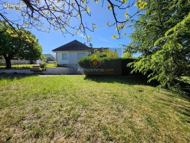 Propriété 6 pièces 222 m²