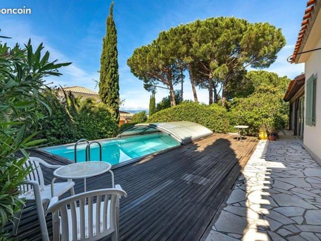Propriété 6 pièces 222 m²