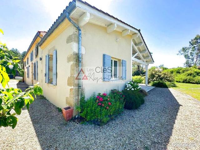 Propriété 6 pièces 223 m²