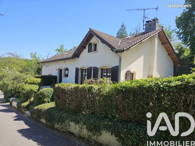 Propriété 6 pièces 223 m²