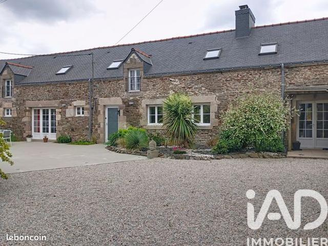 Propriété 6 pièces 223 m²