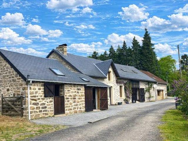 Propriété 6 pièces 223 m²