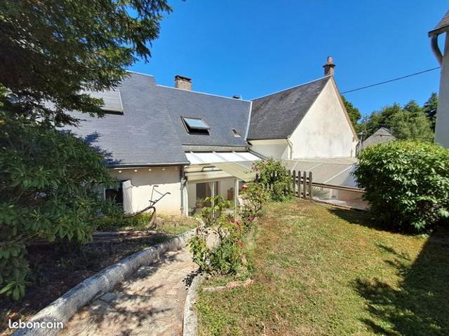 Propriété 6 pièces 234 m²