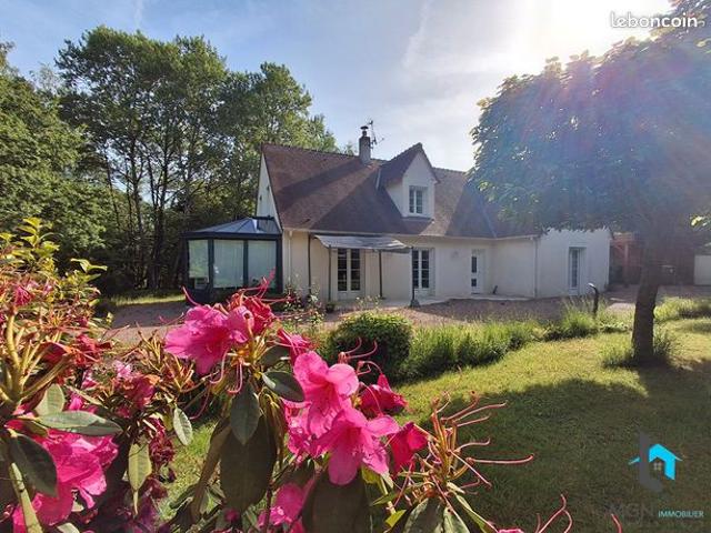Propriété 6 pièces 235 m²