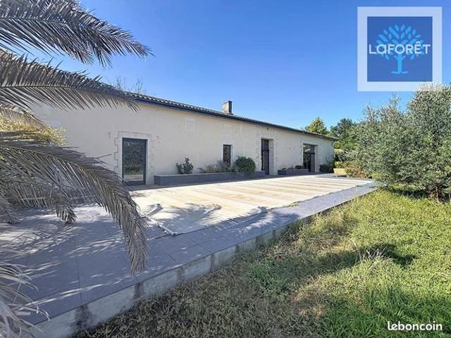 Propriété 6 pièces 235 m²