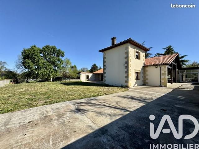 Propriété 6 pièces 230 m²
