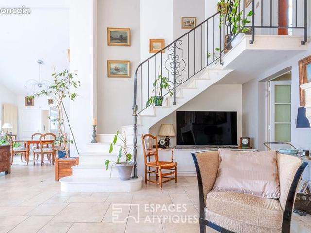 Propriété 6 pièces 230 m²