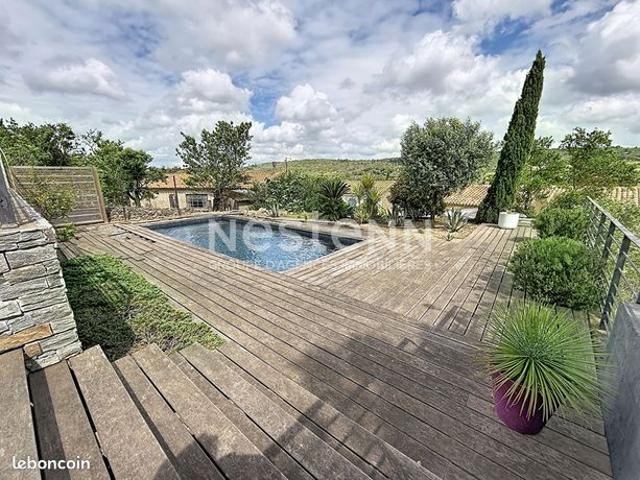 Propriété 6 pièces 230 m²