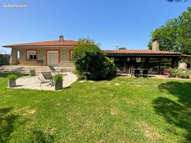 Propriété 6 pièces 230 m²