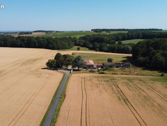Propriété 6 pièces 230 m²