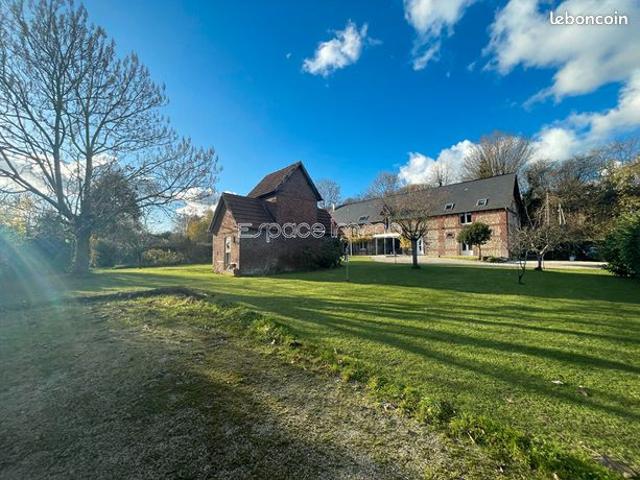Propriété 6 pièces 233 m²