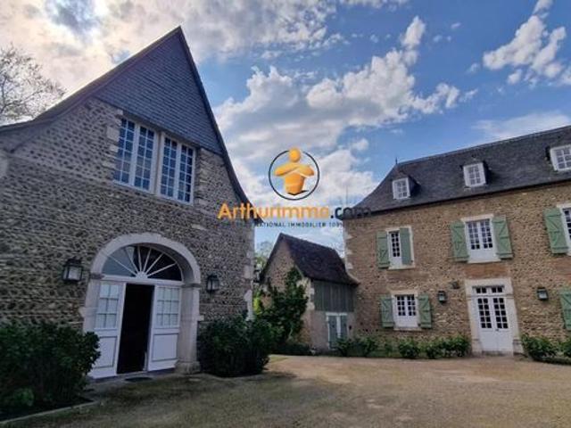 Propriété 6 pièces 244 m²