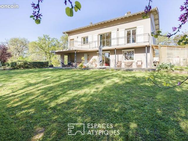 Propriété 6 pièces 245 m²