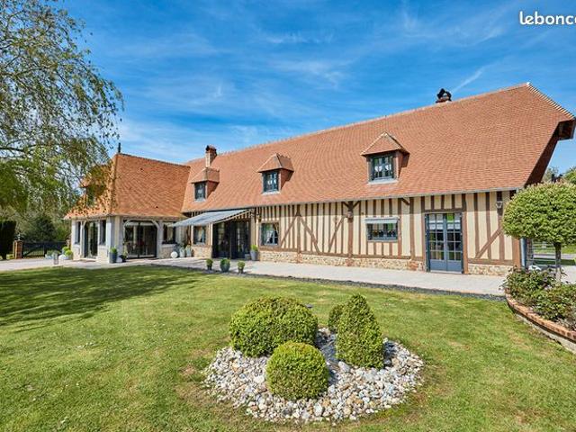 Propriété 6 pièces 245 m²
