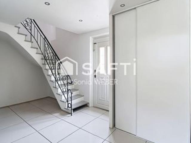 Propriété 6 pièces 245 m²