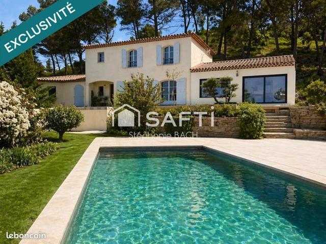 Propriété 6 pièces 240 m²