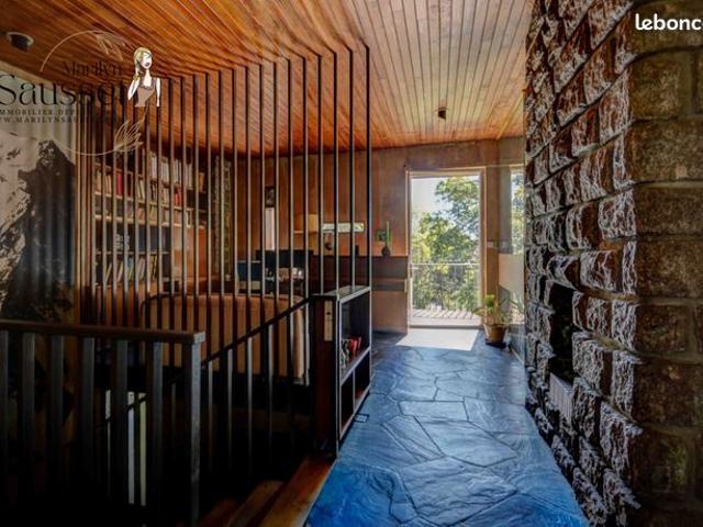Propriété 6 pièces 240 m²